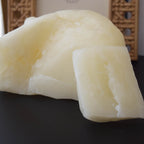 Flexible soft microcrystalline wax for candle making, wax blending, and hand modeling.
Ideal for improving flexibility or creating hand-sculpted candle details.