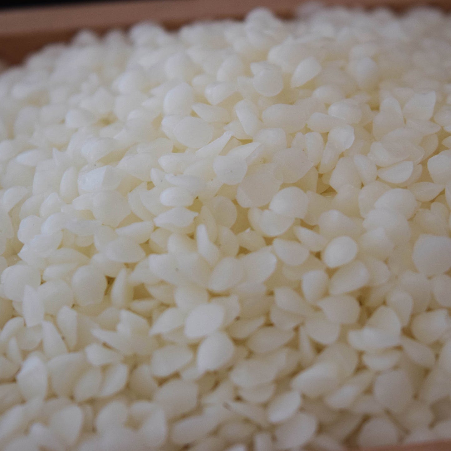 Soft Hand-Modeling Wax for DIY Candle Decoration,100% Natural Bleached Beeswax, Perfect for Crafting Intricate Designs