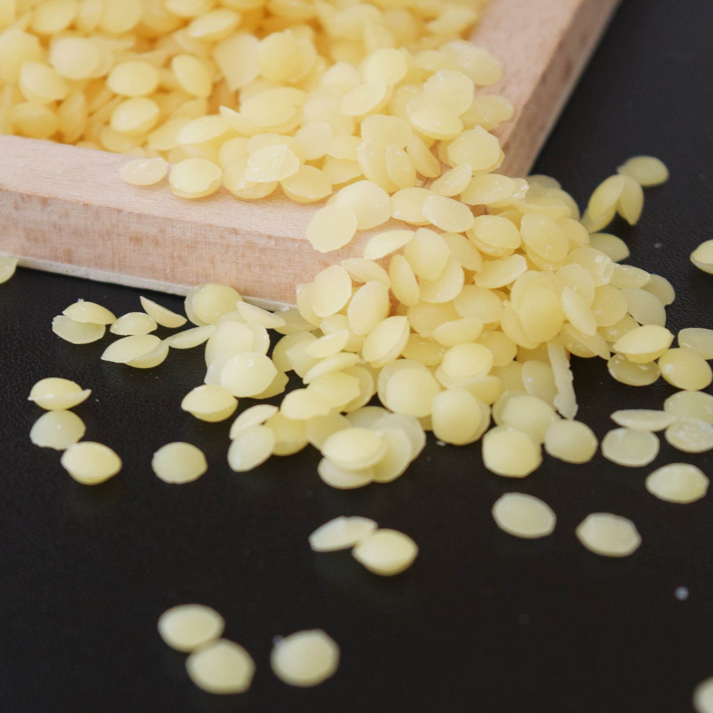 Premium Yellow Beeswax | Natural & Filtered | Perfect for Cosmetics and Candle Making