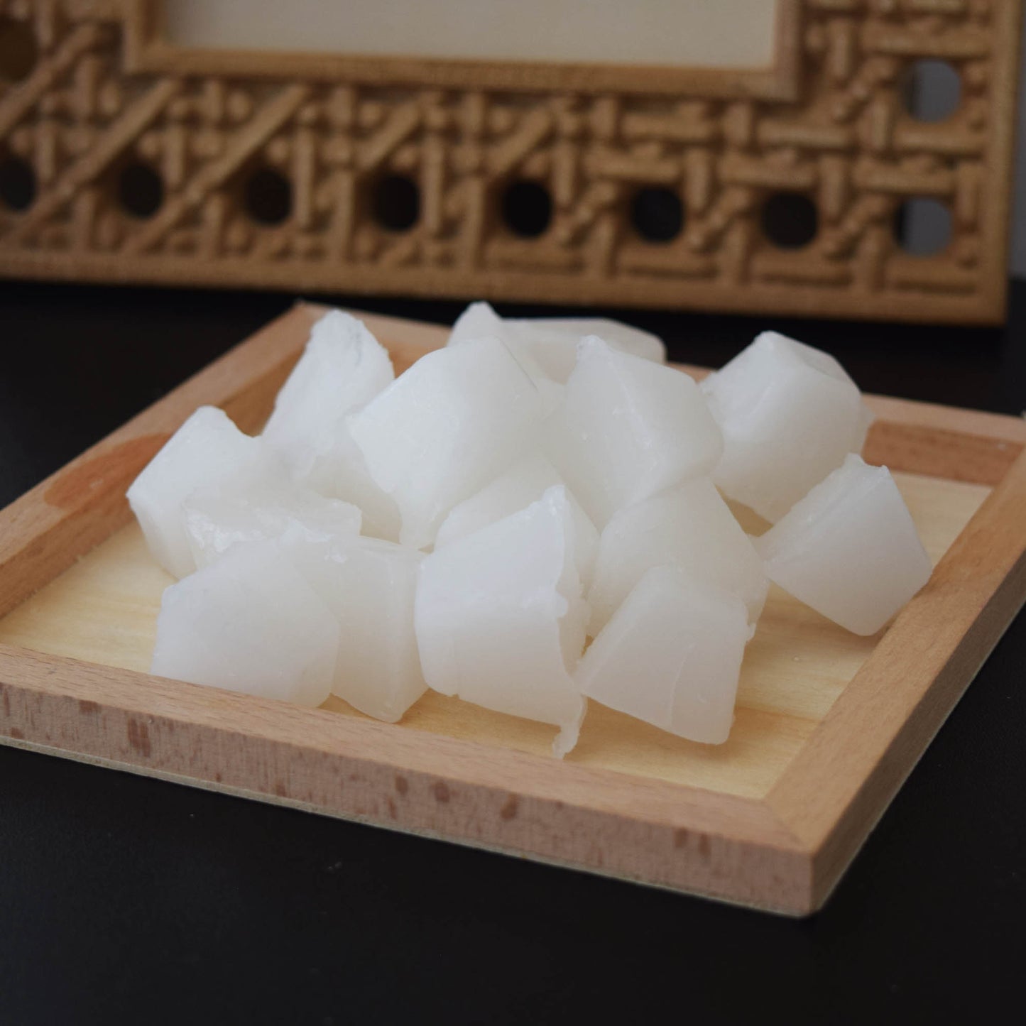 Soft Microcrystalline Wax | Versatile Wax for Candles, Cosmetics, and Industrial Applications（U)）